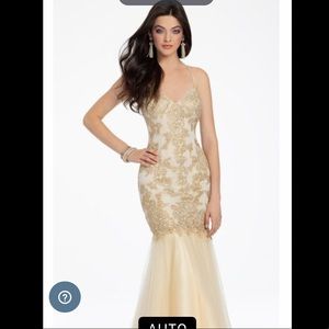 Camille La Vie dress